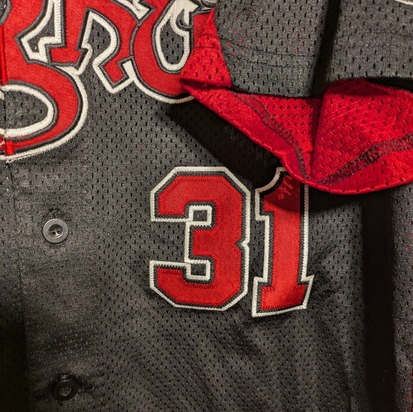 Lug Nuts Black and Red Jersey - Picture 5 of 9